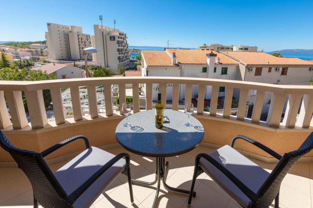 Apartments Petrovic Makarska Eksteriør bilde