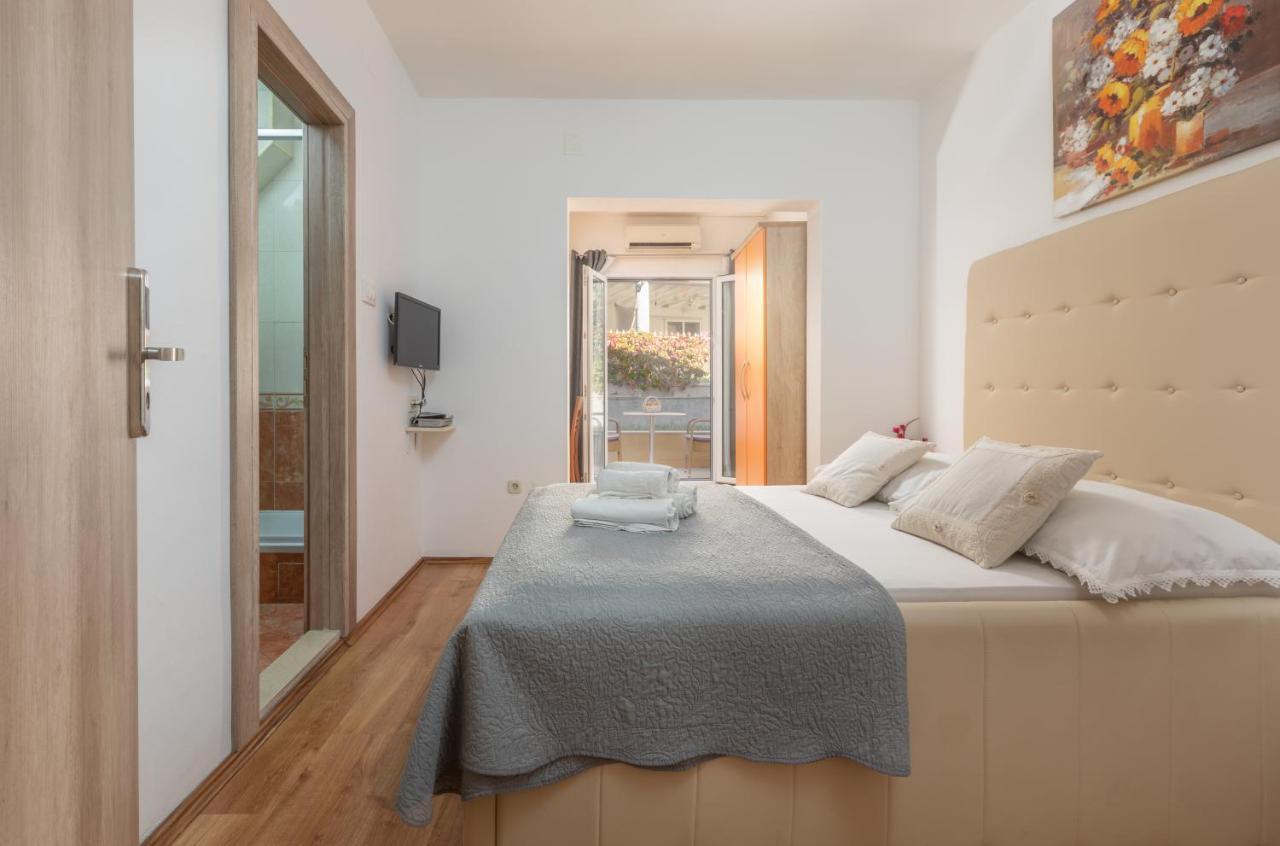 Apartments Petrovic Makarska Eksteriør bilde