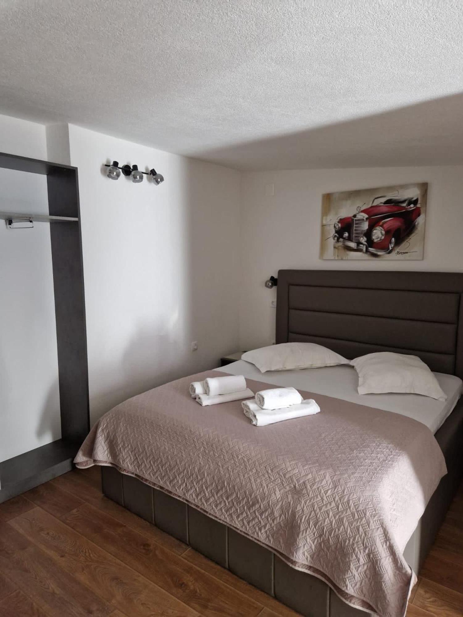 Apartments Petrovic Makarska Eksteriør bilde
